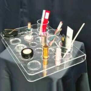 Présentoir plexiglas plié parfumerie
