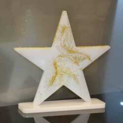 Le plexiglas pour l'étoile de Noël
