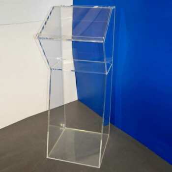 Pupitre en plexiglas transparent