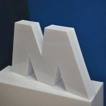 Lettres boîtier plexiglas opale