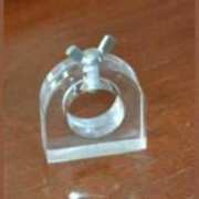 Rondelle en plexiglas avec base et verrouillage à vis