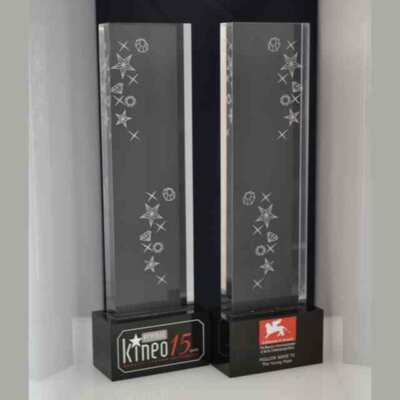 Trophée plexiglas et gravure cinéma de Venise