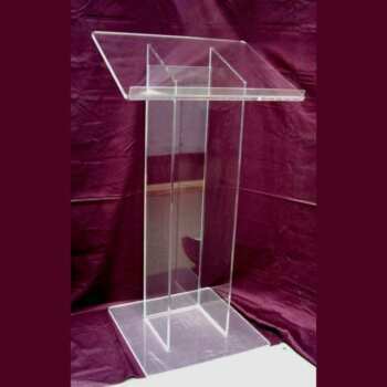 Pupitre plexiglas sur mesure pour église