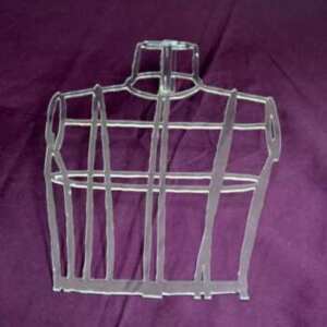 Plexiglas transparent découpé mannequin