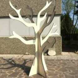 Arbre totem 3D bois découpé au laser