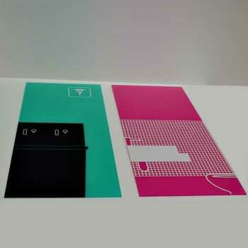 Impression grand format sur plexiglas pré-percé