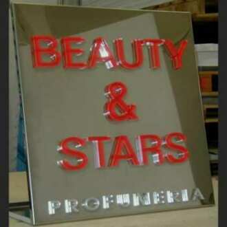 Plaque aluminium lettres plexiglas