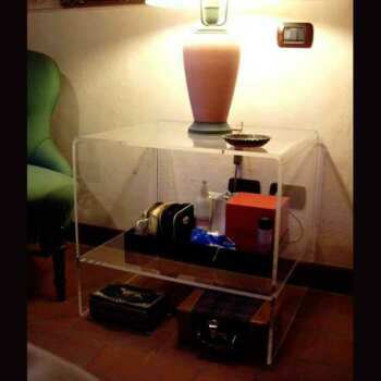 Table de chevet carrée plexiglas thermoformé